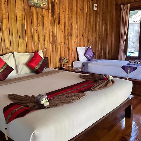 Kohjum Freedom Resort Koh Jum Dış mekan fotoğraf