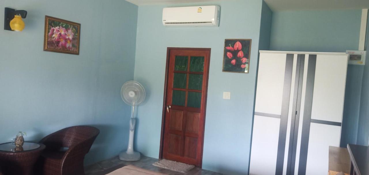 Kohjum Freedom Resort Koh Jum Dış mekan fotoğraf