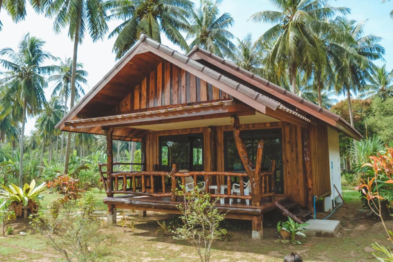 Kohjum Freedom Resort Koh Jum Dış mekan fotoğraf