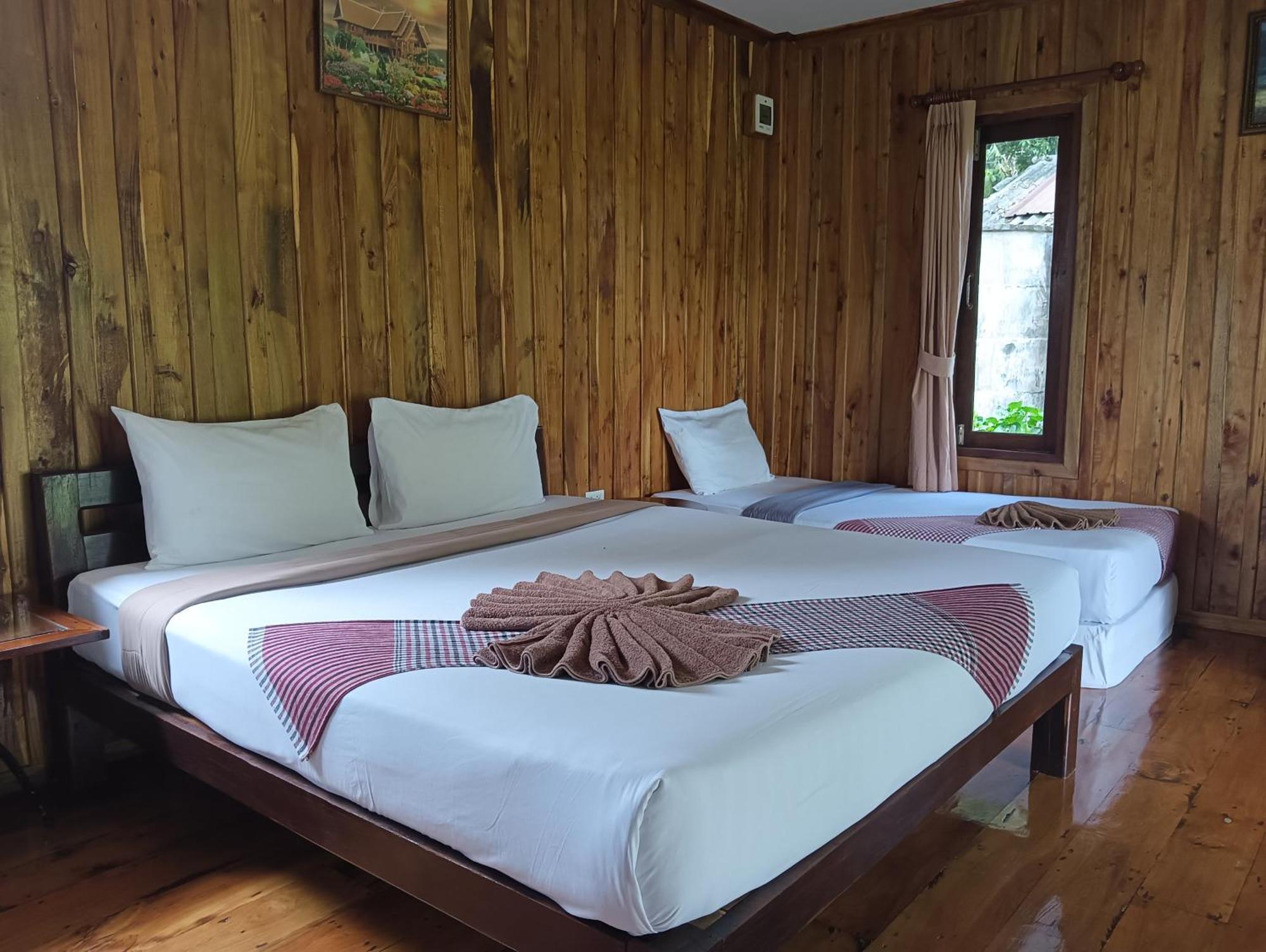 Kohjum Freedom Resort Koh Jum Dış mekan fotoğraf