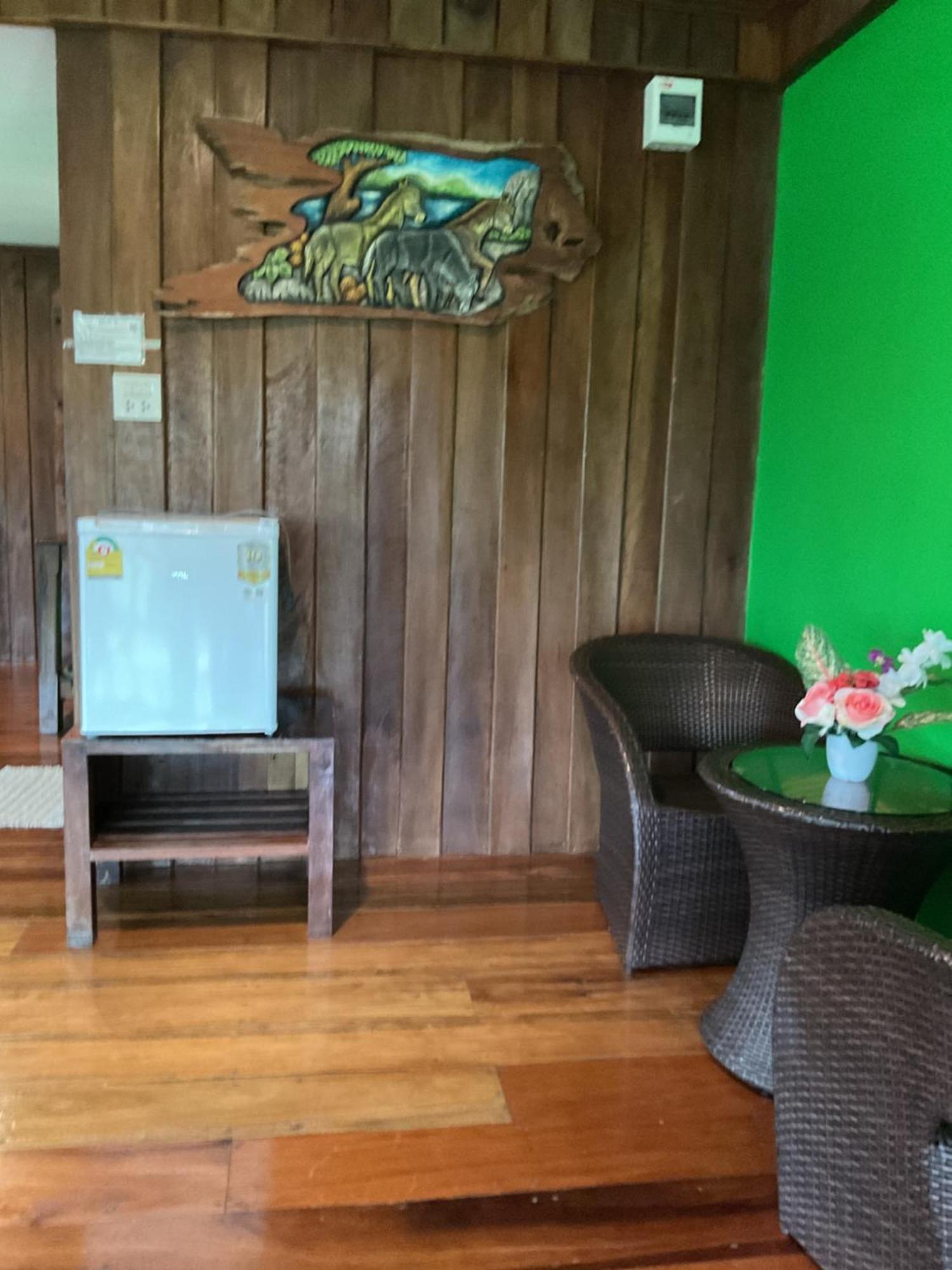 Kohjum Freedom Resort Koh Jum Dış mekan fotoğraf