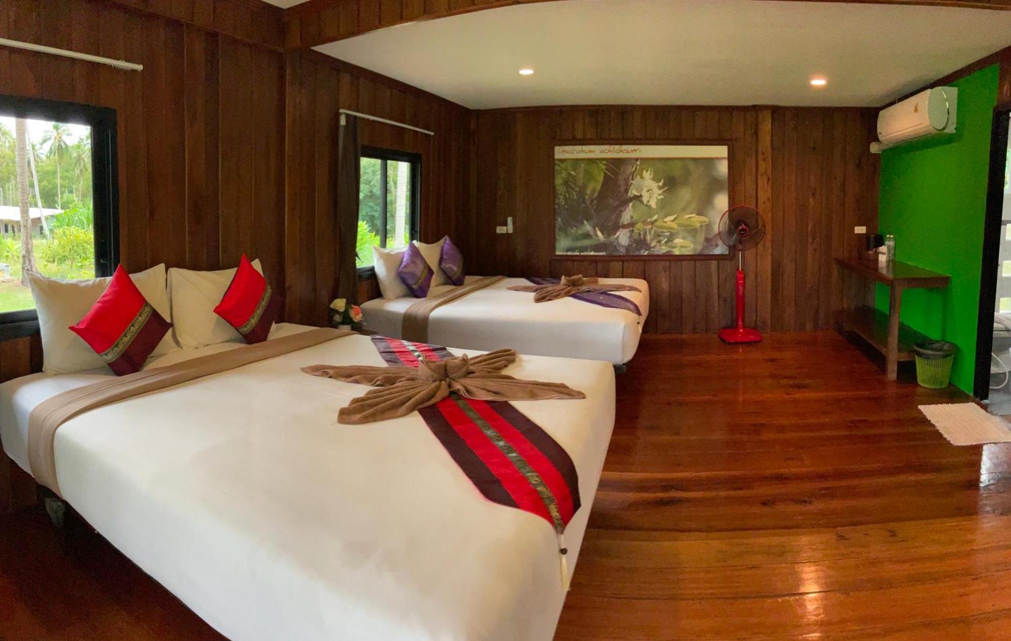Kohjum Freedom Resort Koh Jum Dış mekan fotoğraf